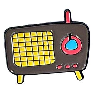Radio Vintage Lapel Pin Retro Brown Brooch Enamel Badge Pin Accessories Jewelry